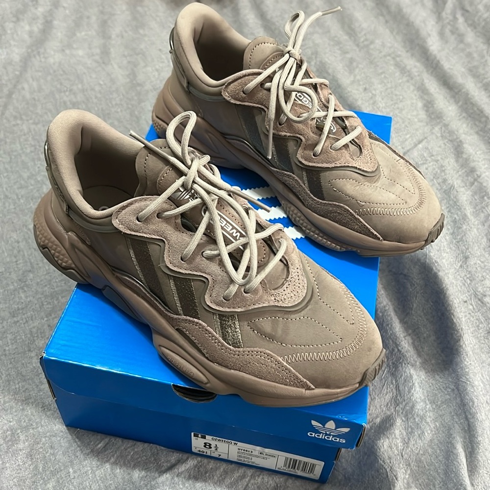 Adidas Ozweego Sneakers